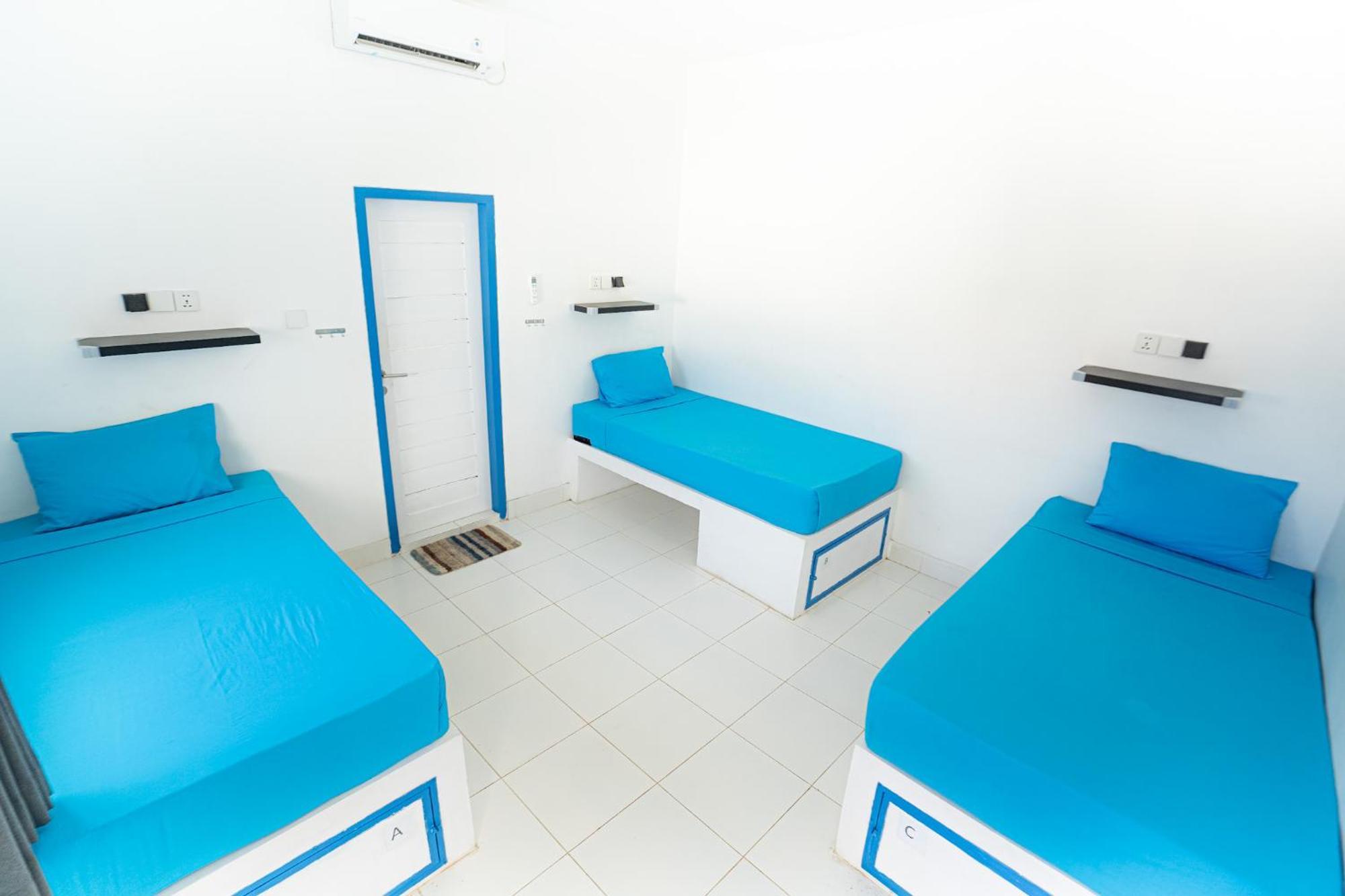 Atlas Gili Party Hostel Джили Трауанган Екстериор снимка