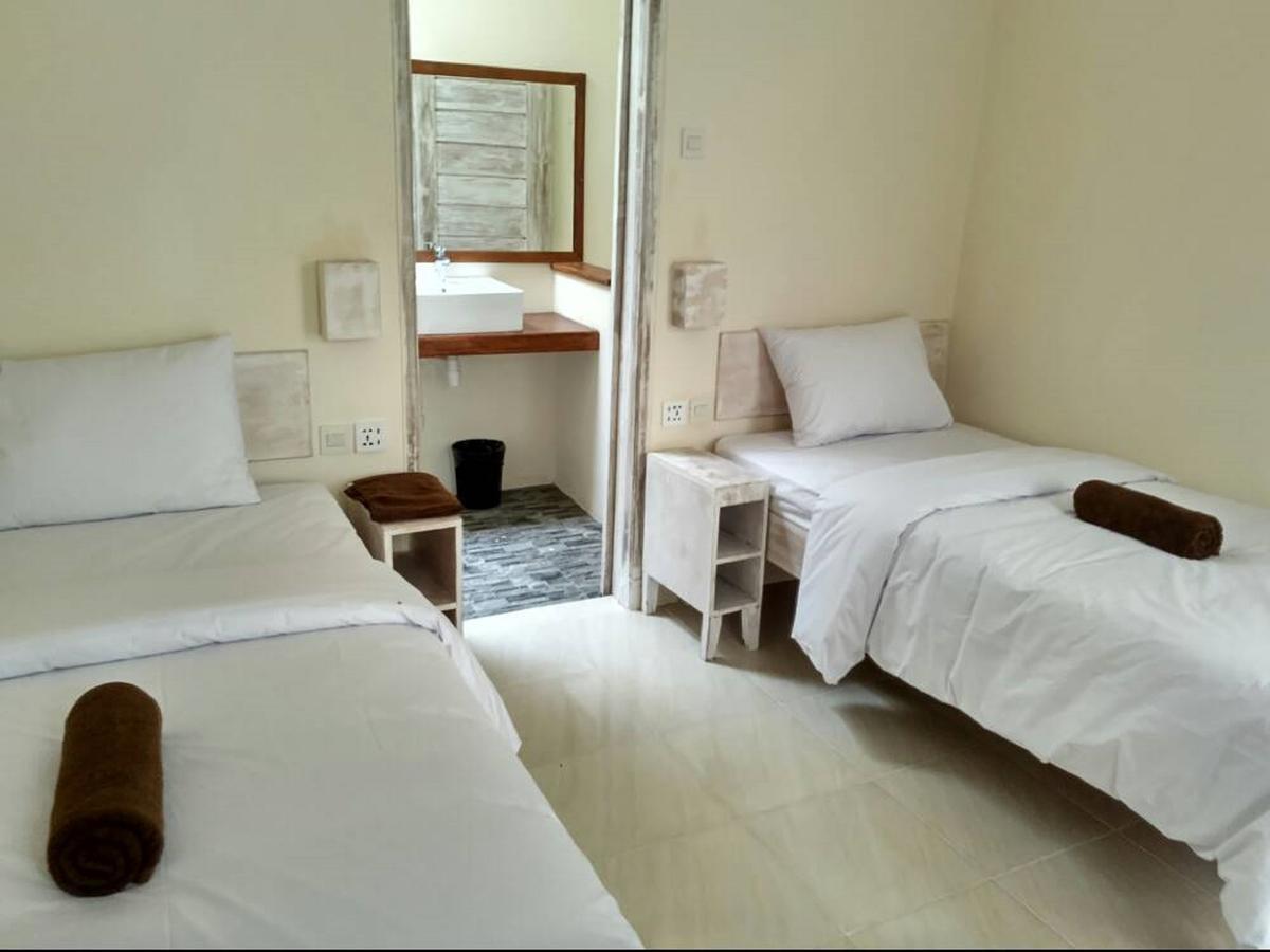 Atlas Gili Party Hostel Джили Трауанган Екстериор снимка