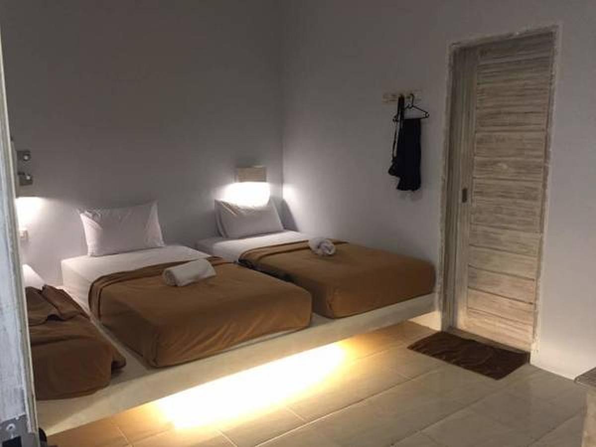 Atlas Gili Party Hostel Джили Трауанган Екстериор снимка