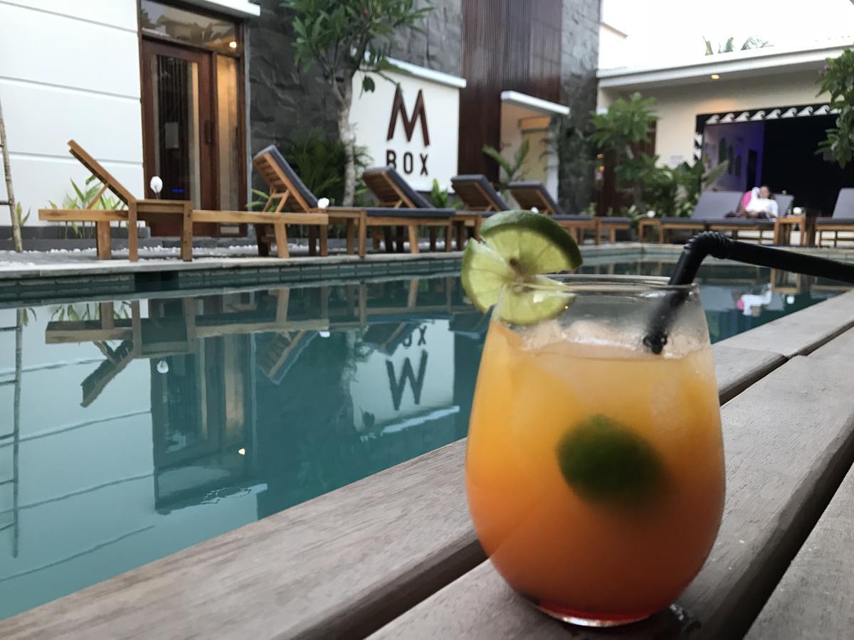 Atlas Gili Party Hostel Джили Трауанган Екстериор снимка